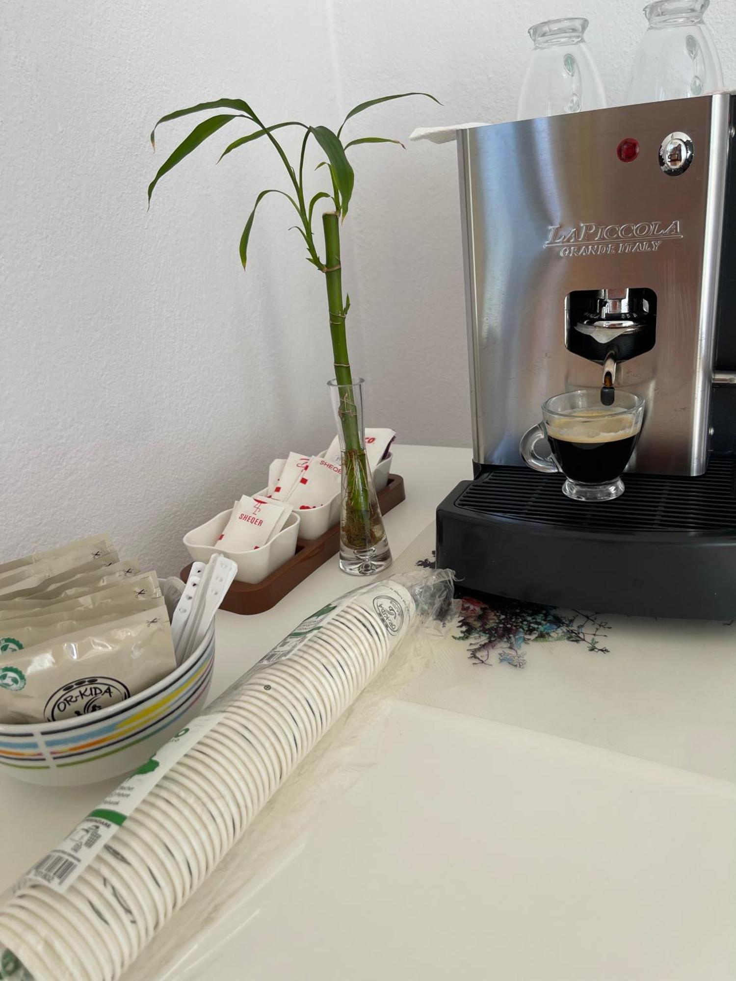 Kristi Apartment 2 Min To Sea Netflix & Espresso Station Sarande Luaran gambar